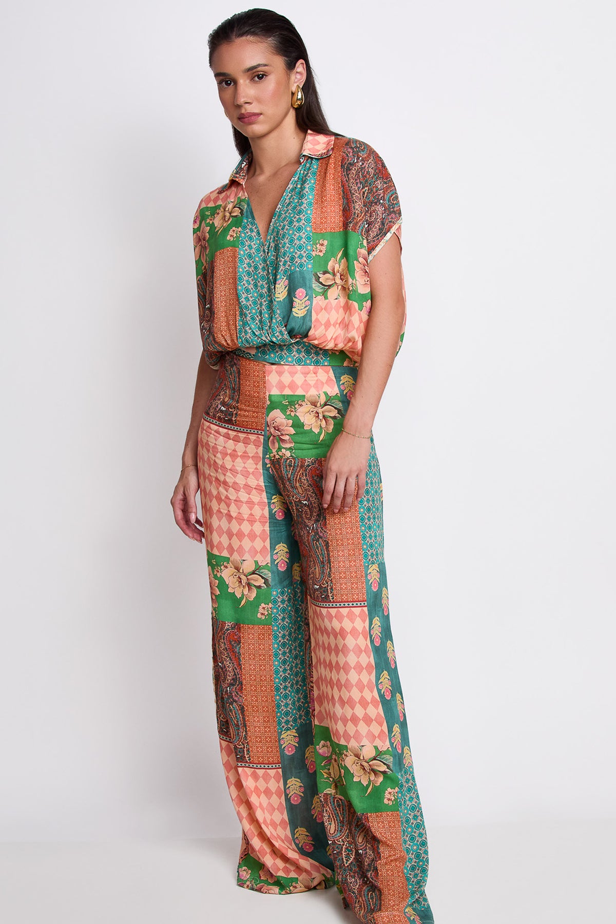 Pantalon estampado de pierna alta