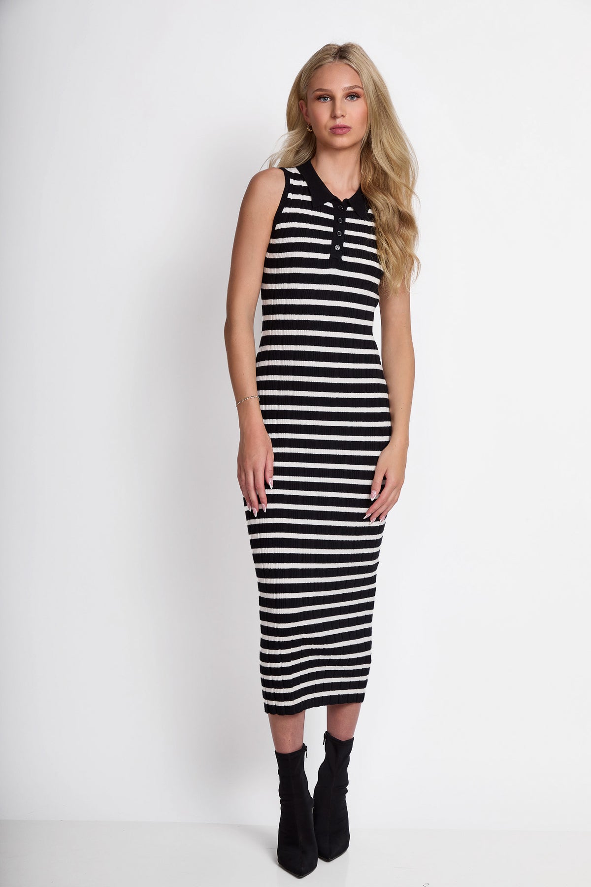 Vestido de tejido sin mangas con rayas