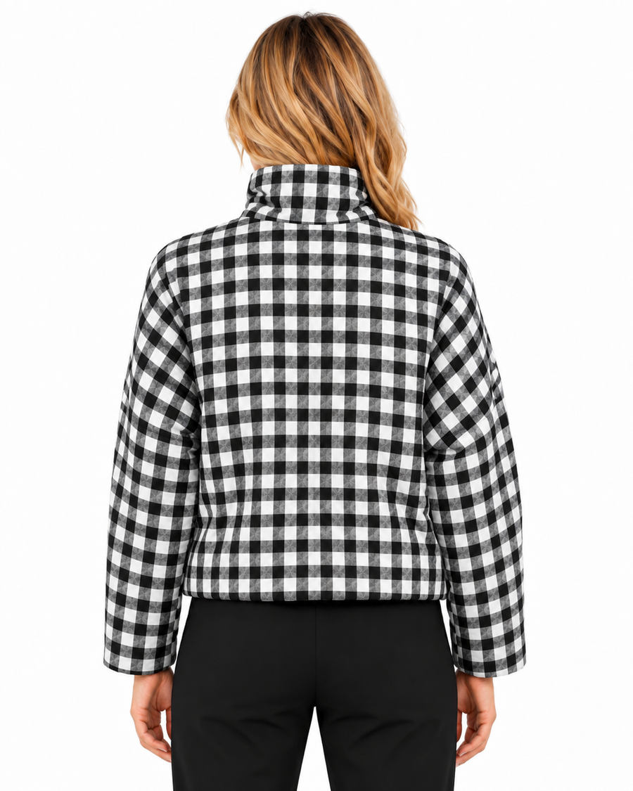 Chaqueta  Blanco y Negro con Cuello Alto